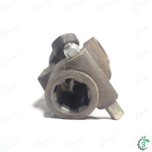 6 दांत ट्रैक्टर साइड, 10 दांत थ्रेशर साइड योक क्रॉस होल्डर, सभी थ्रेशर के लिए हैवी ड्यूटी