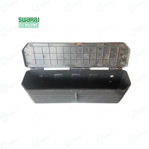 स्वराज ट्रैक्टर जेनुइन पीवीसी टूल बॉक्स असेंबली बिना नट वॉशर के